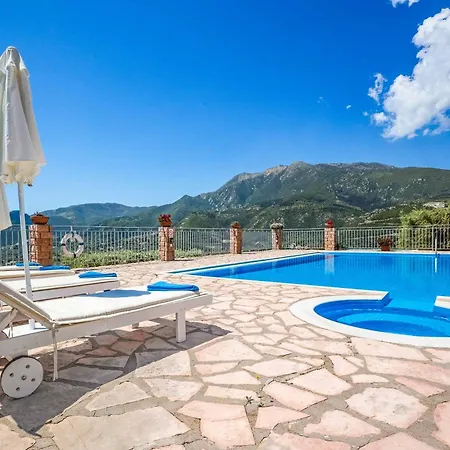 Morfeas * Nydri (Lefkada)